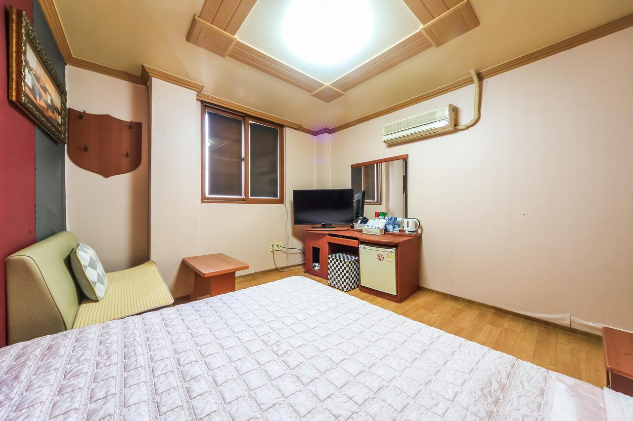Nampo One Motel Busan Buitenkant foto