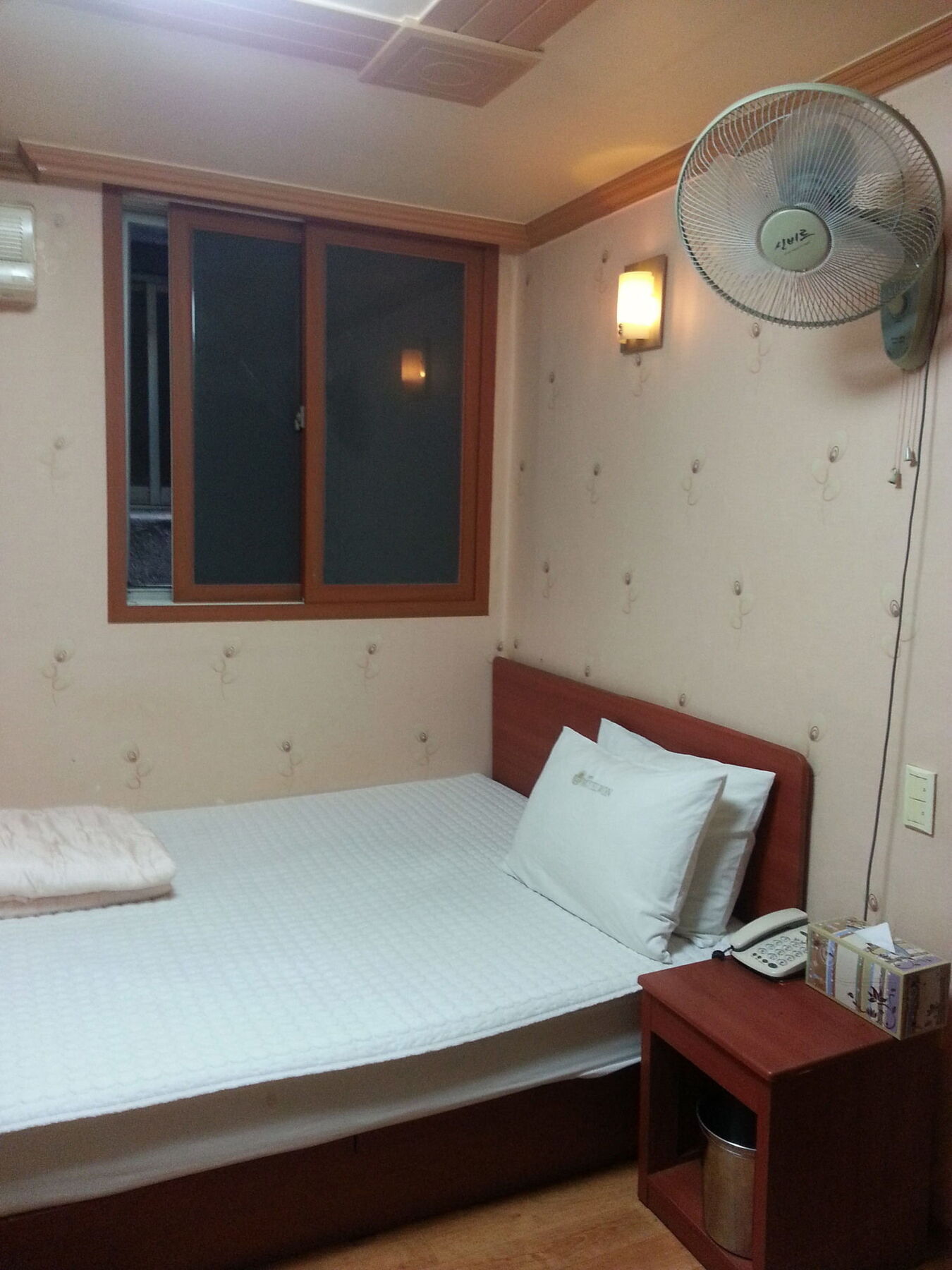 Nampo One Motel Busan Buitenkant foto